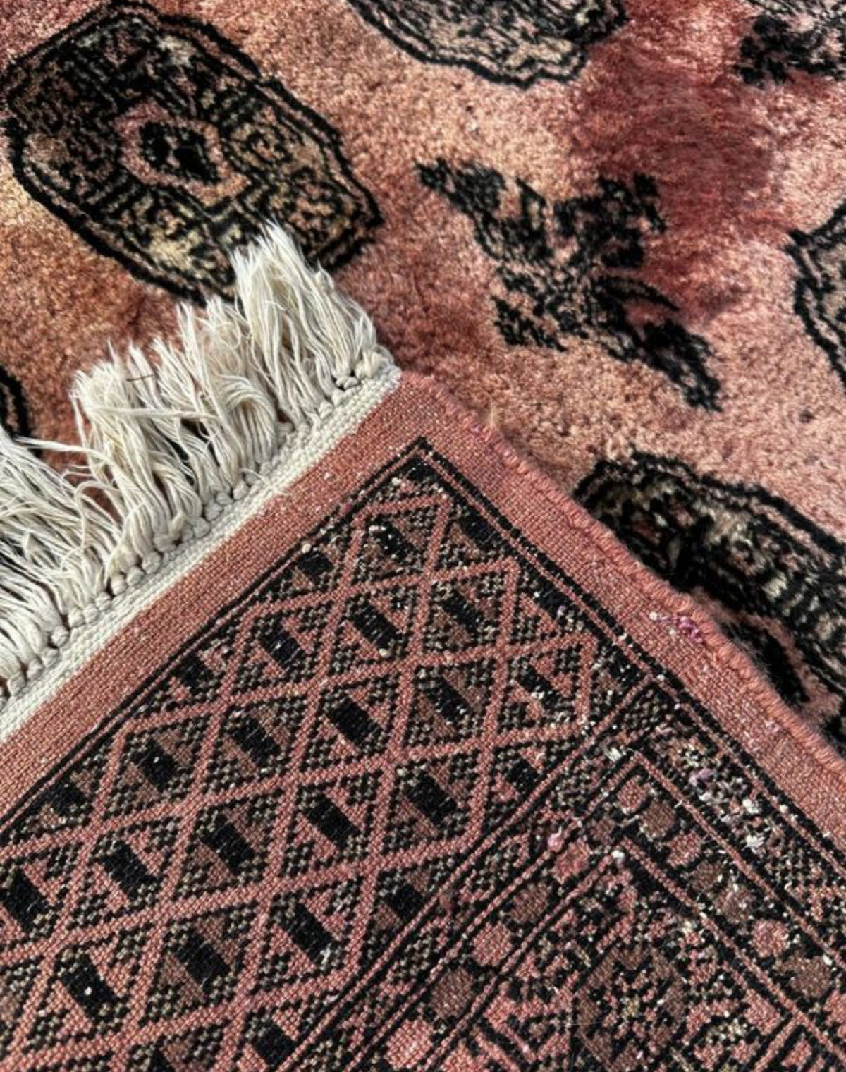 Tapis persan fait main 160cm x 92cm