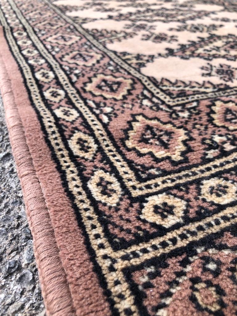 Petit tapis de style Oriental - 150cm x 70cm