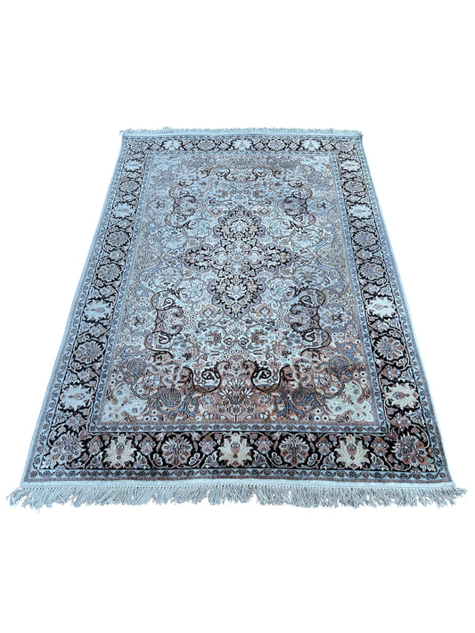Tapis persan en soie 2,2m x 1,5cm