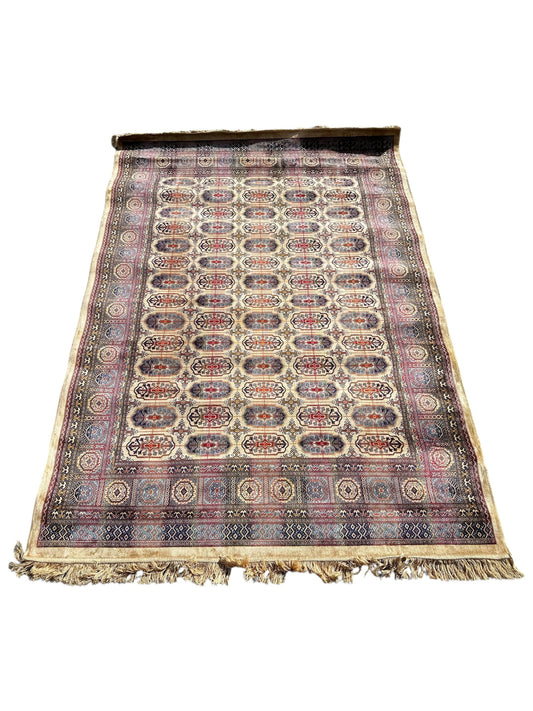 Tapis Oriental 200cm x 140cm