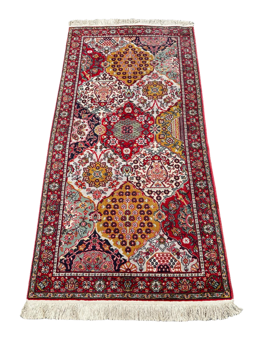 Tapis de style oriental 210cm x 100cm