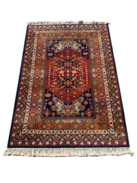 Tapis Oriental en laine 190cm x 120cm