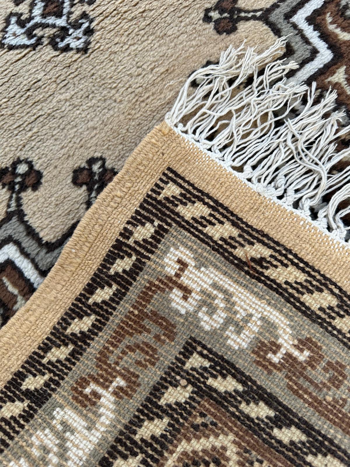 Tapis beige de couloir fait main 4m x 1m