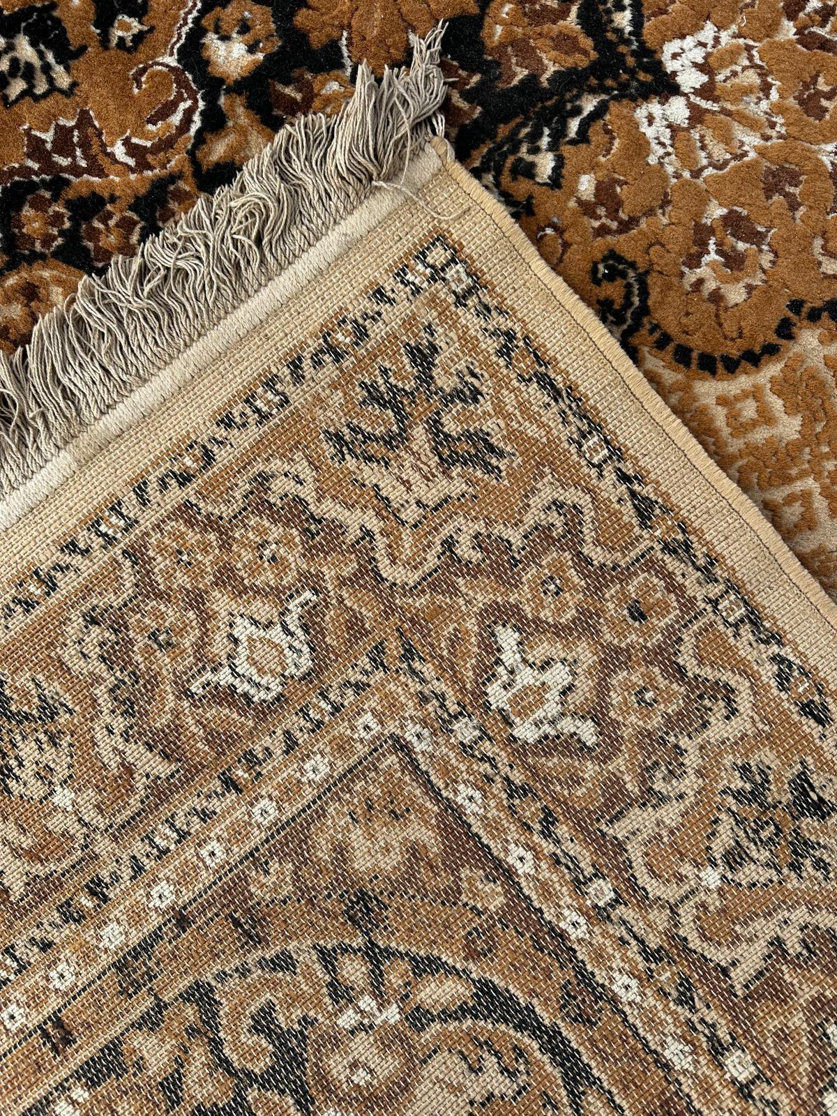 Tapis de style oriental 230cm x 170cm