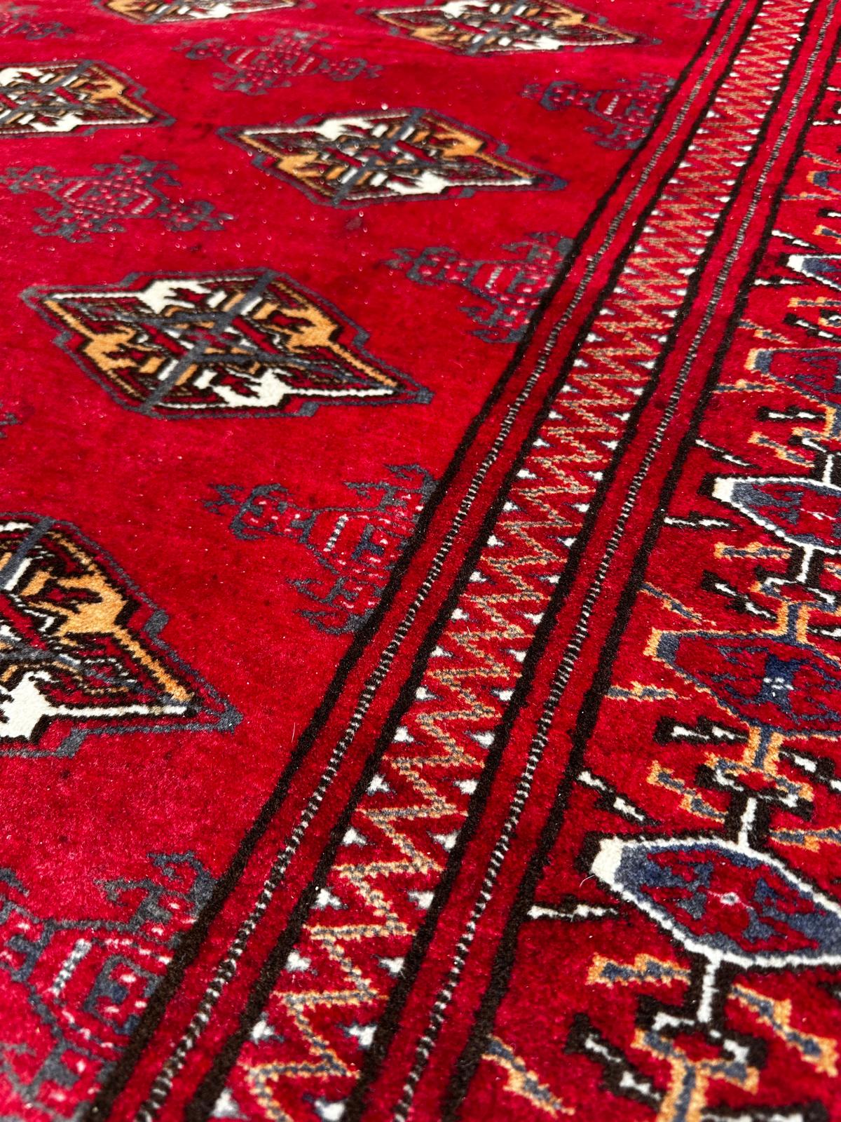 Tapis Turkmène fait main 280cm x 200cm