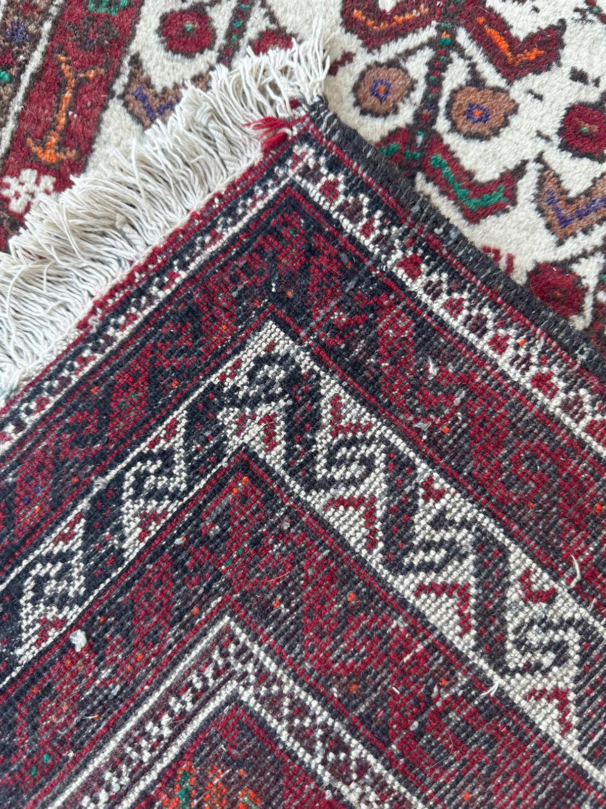 Tapis persan fait main 200cm x 110cm