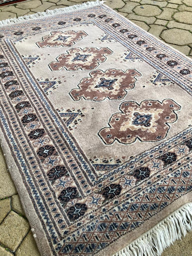 Tapis Pakistanais fait main - 150cm x 100cm