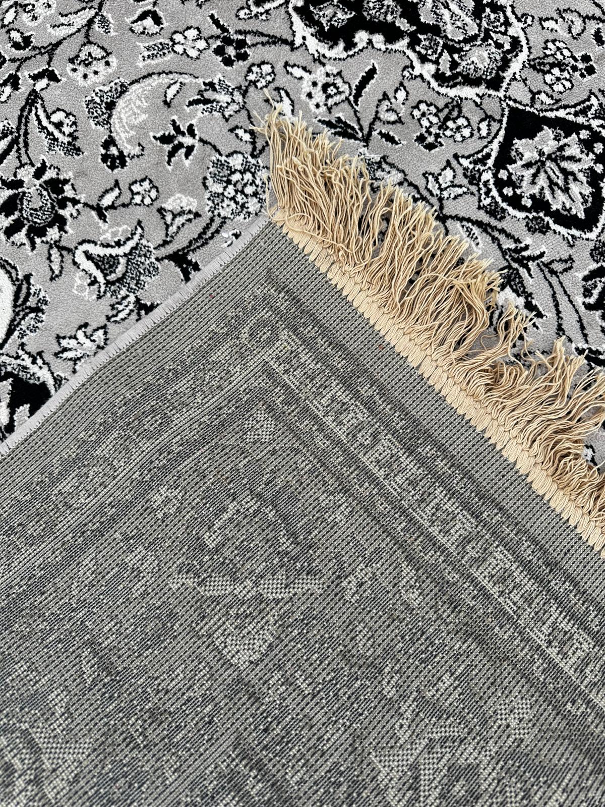 Tapis de style oriental 190cm x 140cm