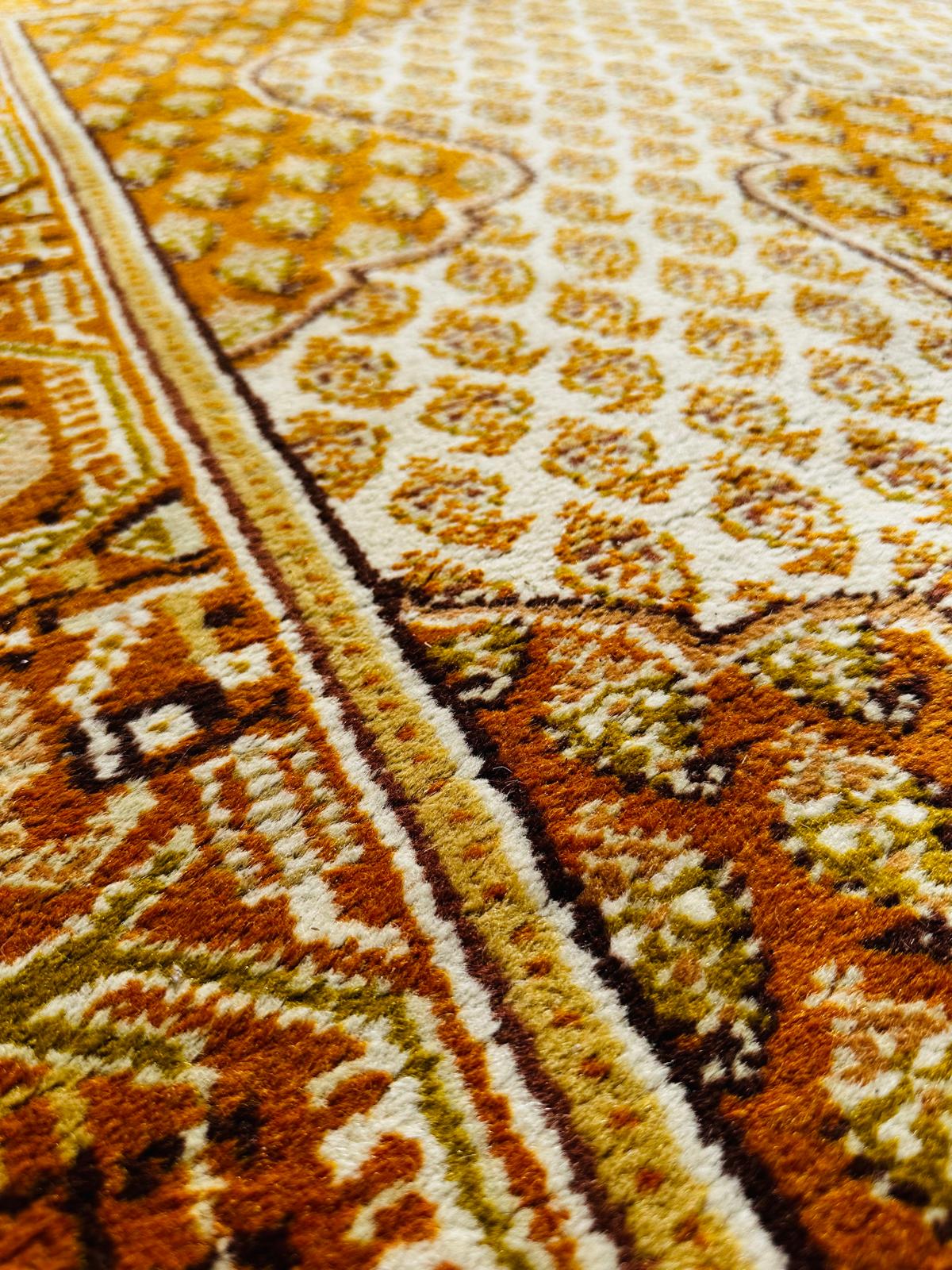 Tapis turc fait main 200cm x 130cm
