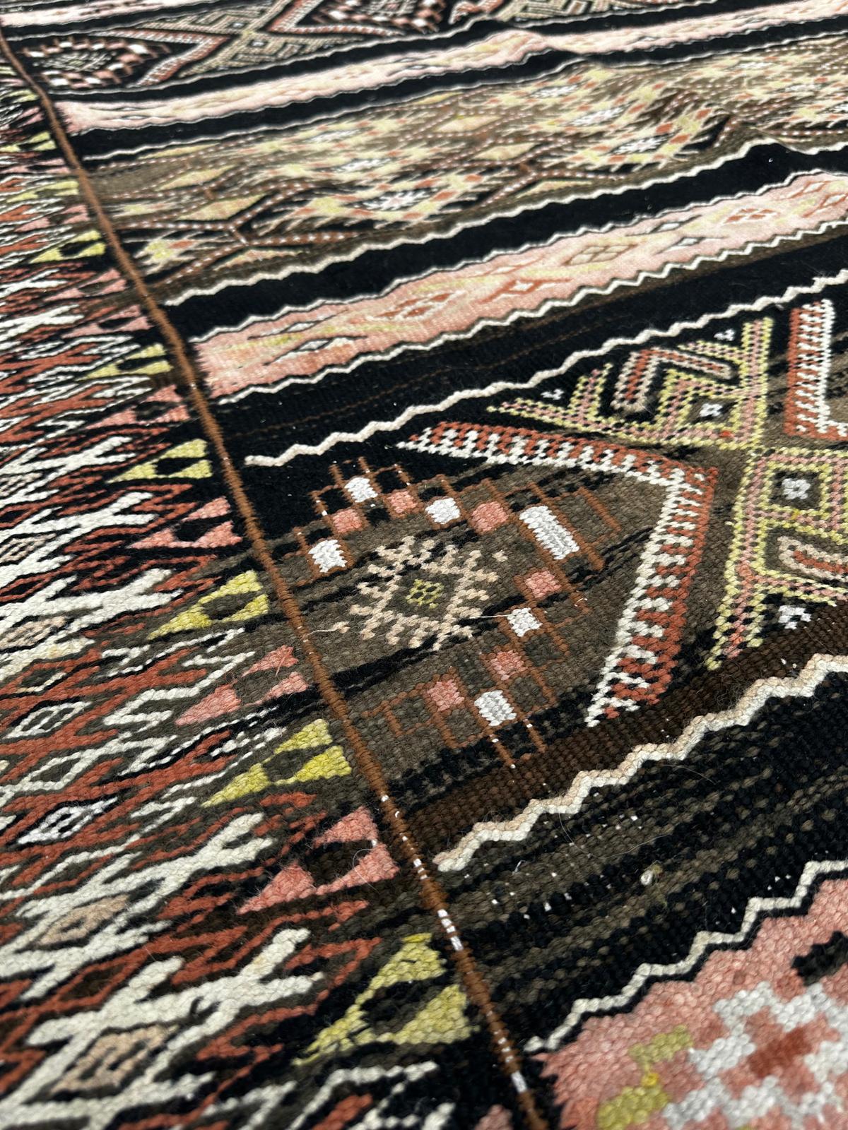 Tapis kilim fait main 240cm x 140cm