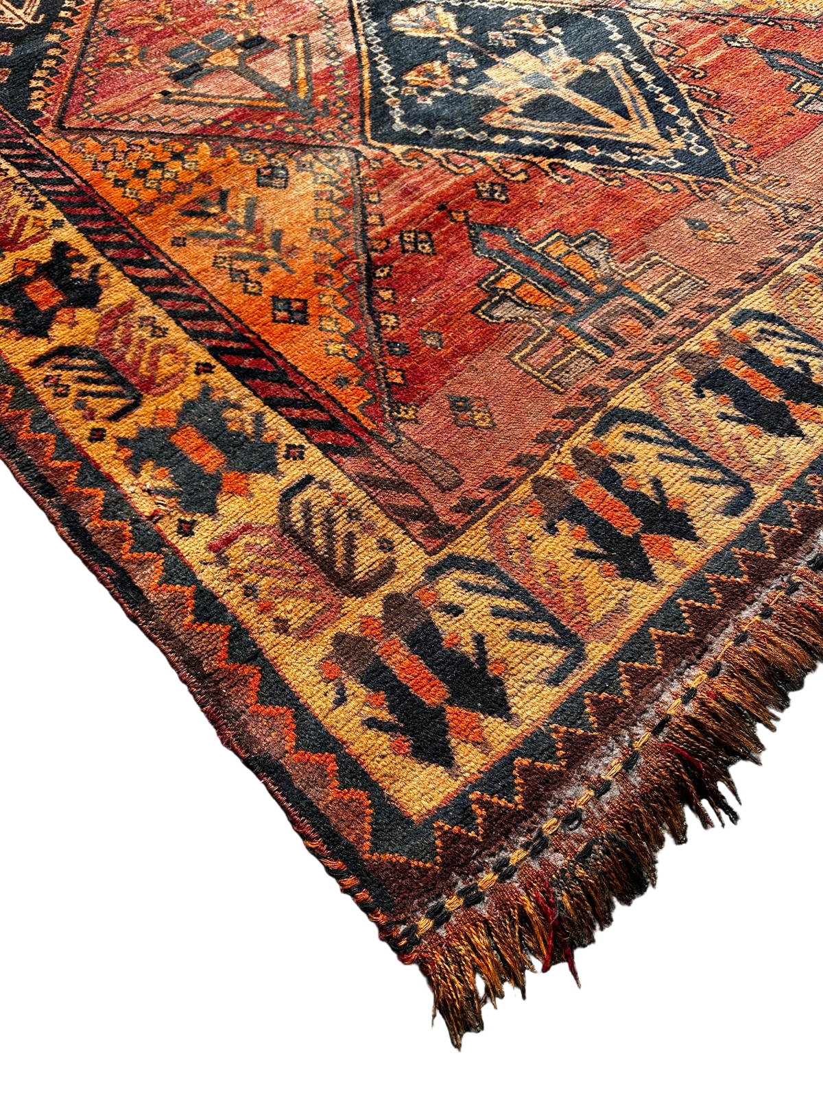 Tapis persan fait main 248cm x 160cm