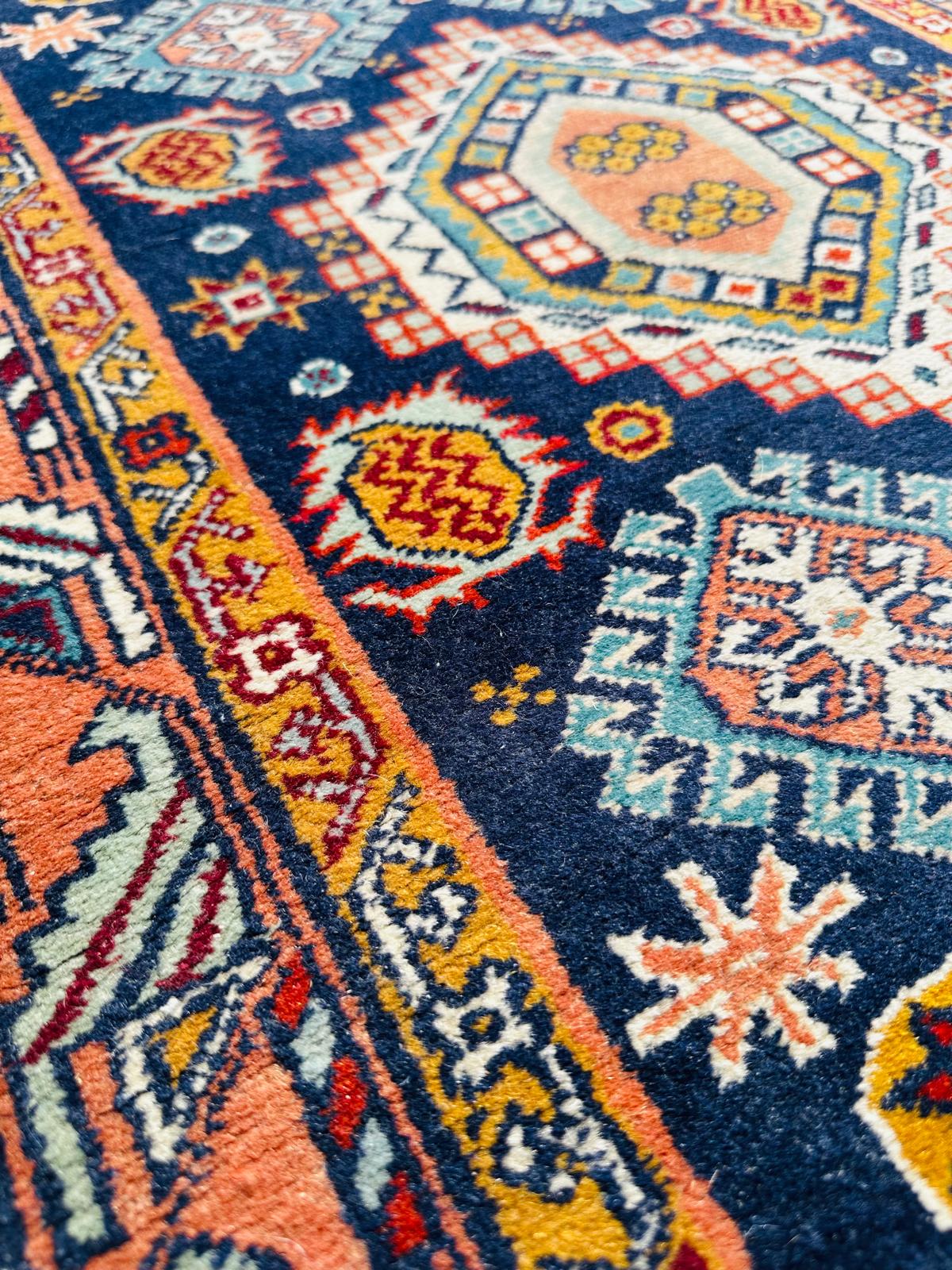 Tapis persan fait main 140cm x 60cm