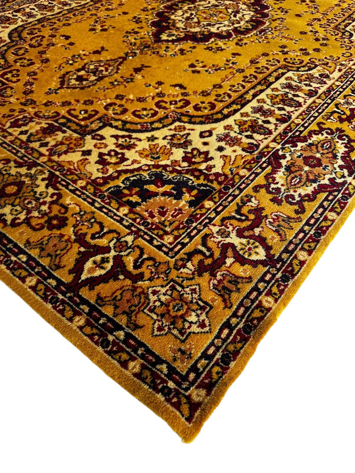 Tapis de style oriental 210cm x 150cm