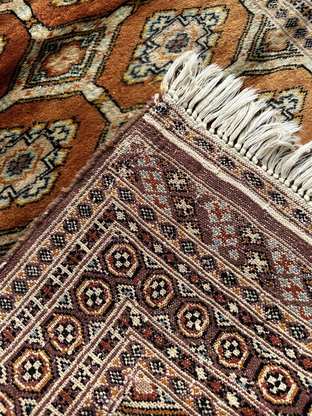 Tapis pakistanais fait main 130cm x 70cm