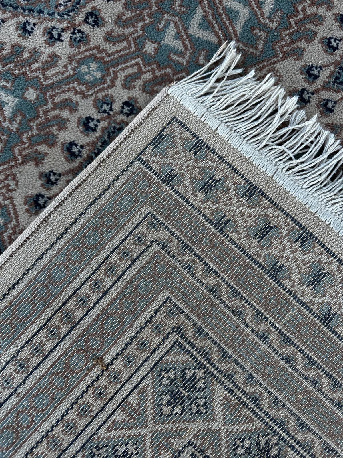 Tapis de style oriental 230cm x 170cm
