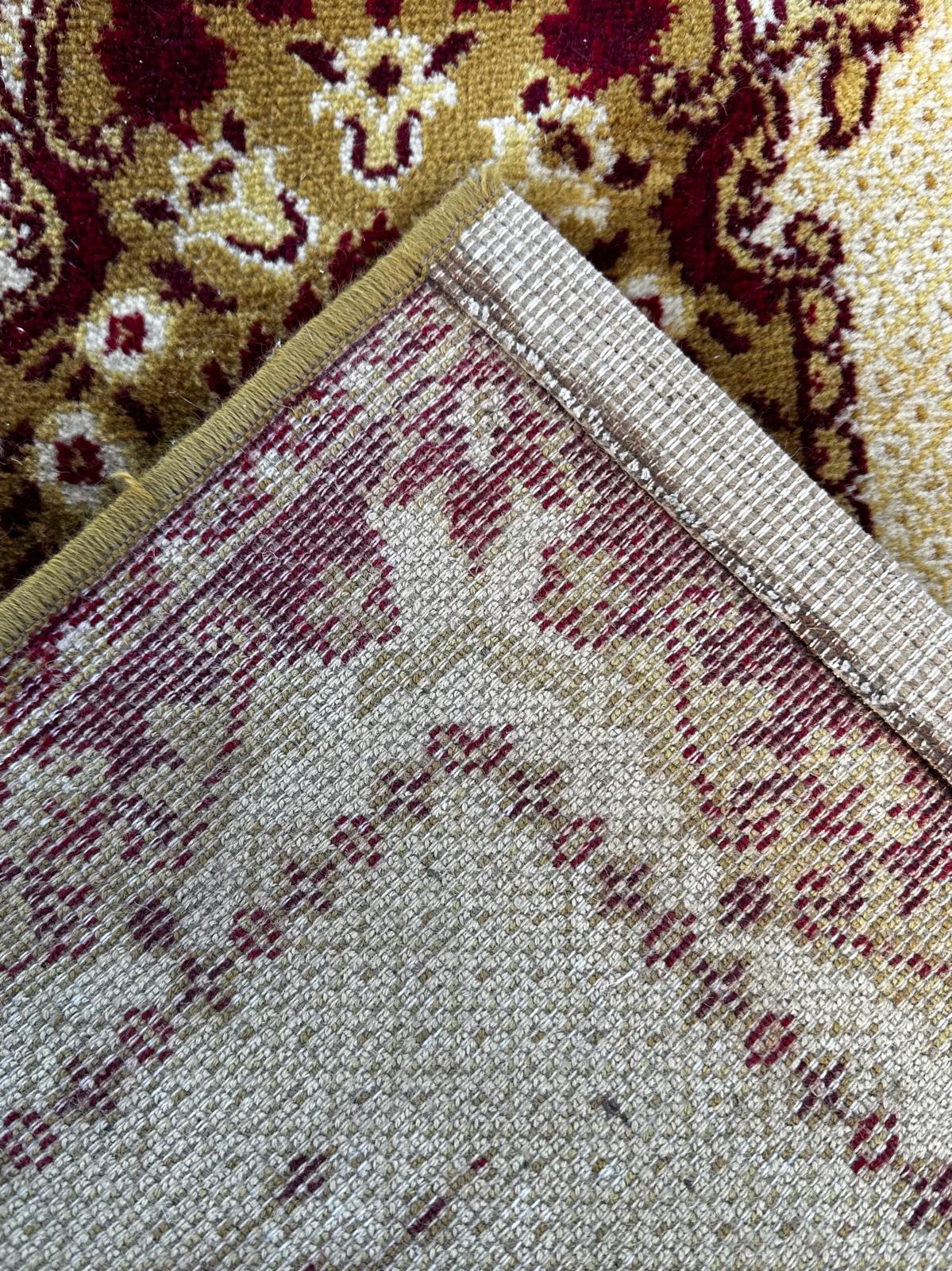 Tapis de style oriental 120cm x 60cm