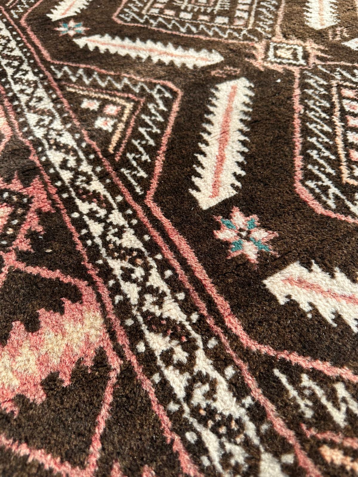 Tapis persan fait main 210cm x 110cm