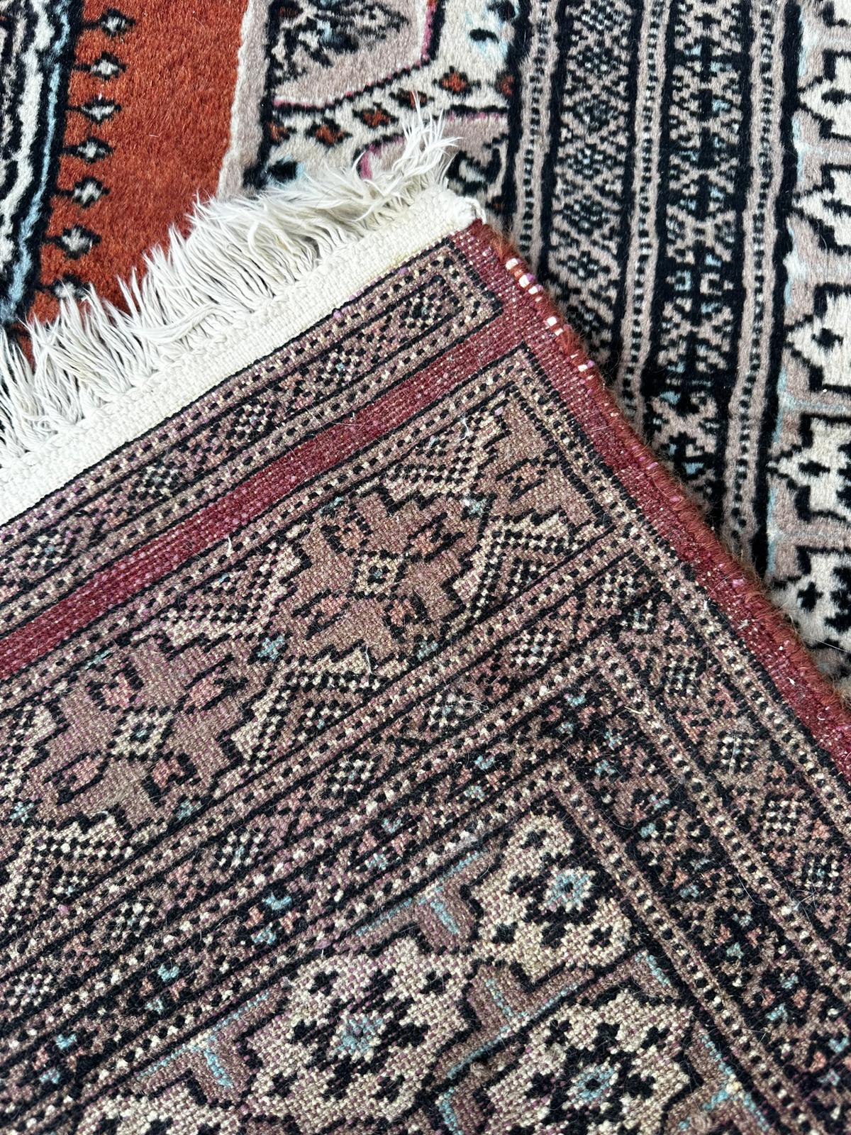 Tapis Pakistanais fait main 120cm x 200cm