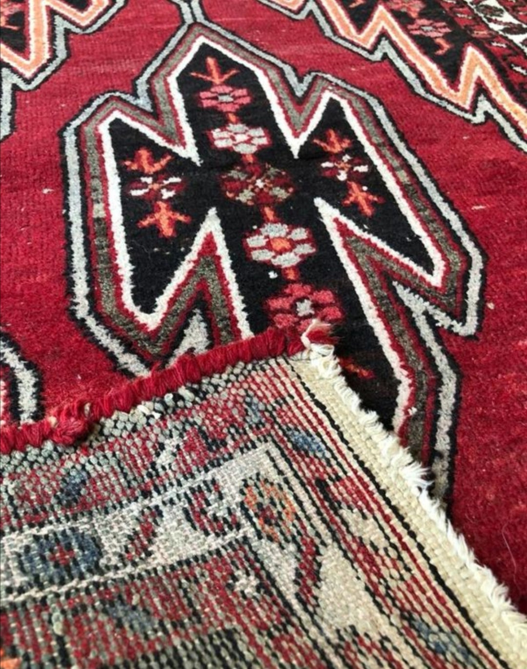 Tapis persan fait main 1,3m x 0,8m