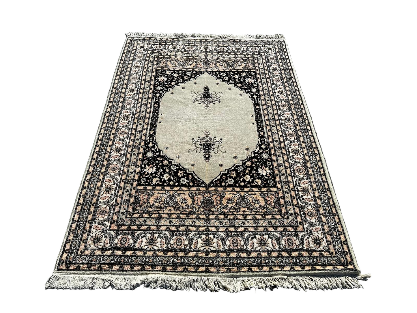 Tapis de style oriental 260 x 160cm