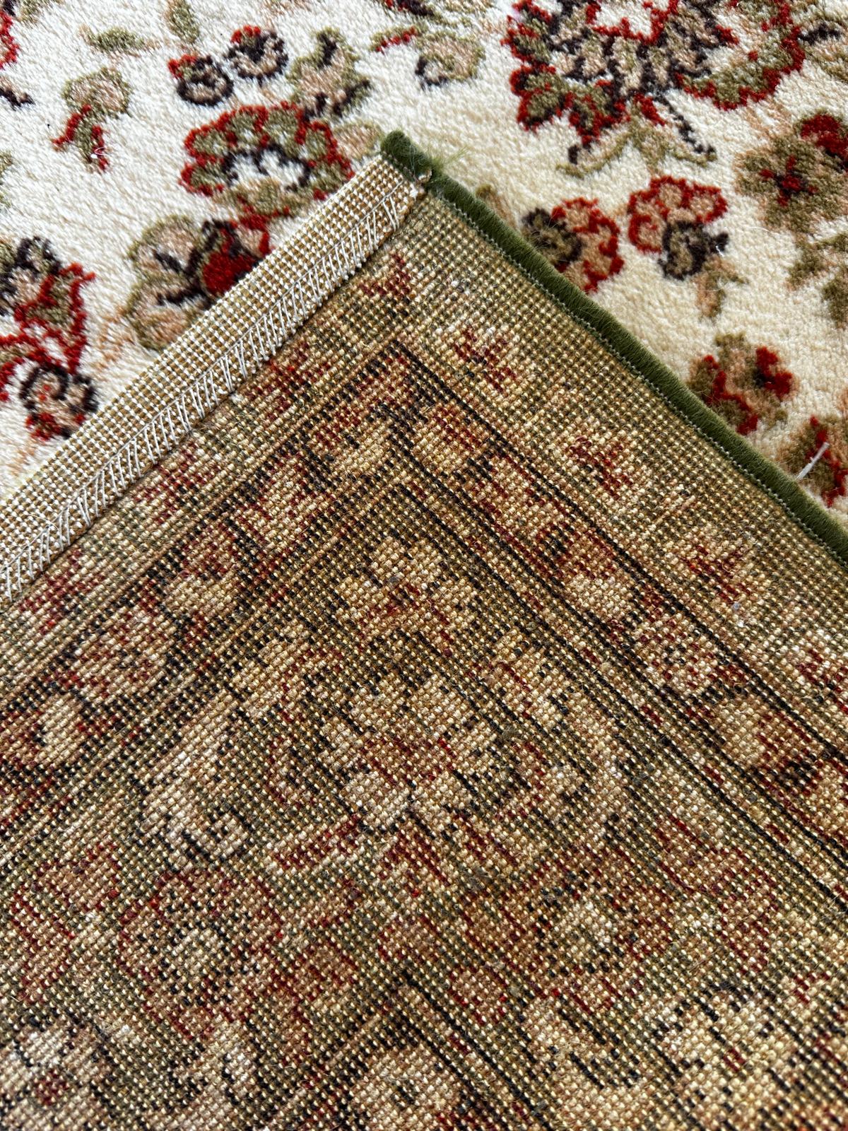 Tapis de style oriental 125cm x 180cm
