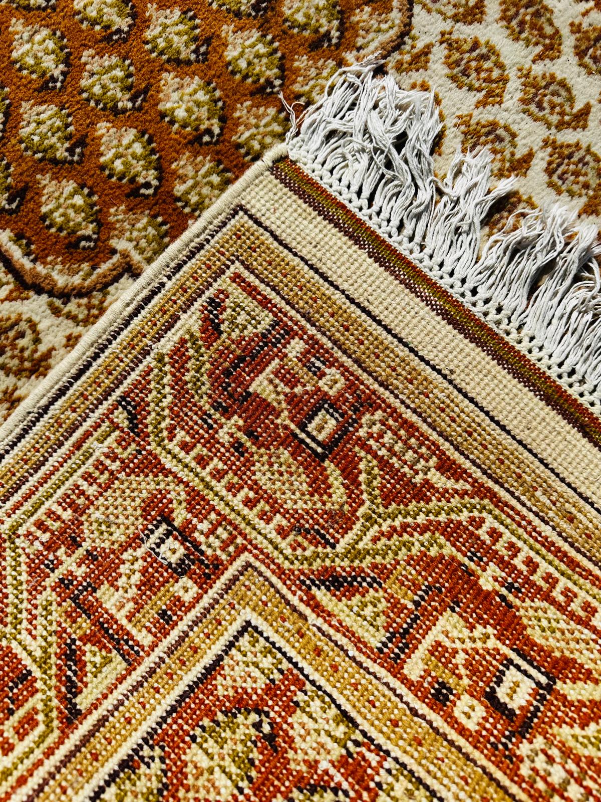 Tapis turc fait main 200cm x 130cm