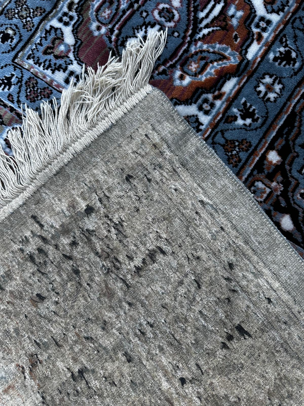Tapis de style oriental 210cm x 130cm