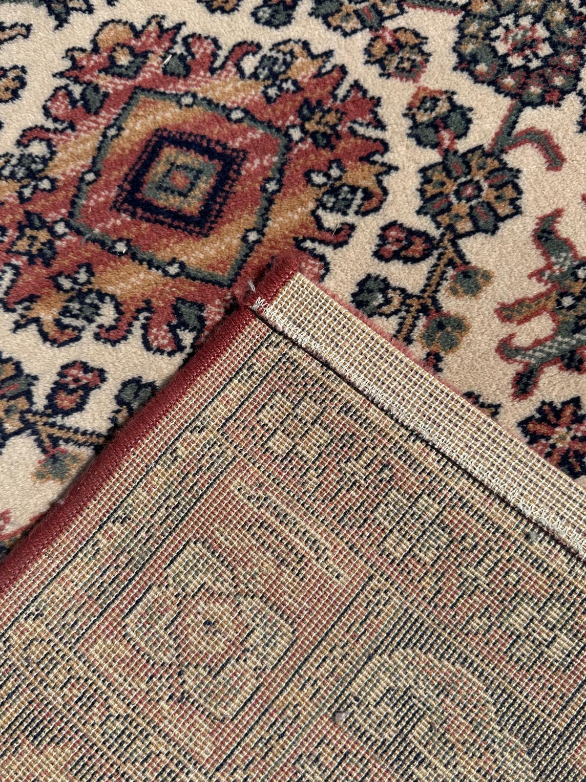 Tapis de style oriental 150cm x 80cm