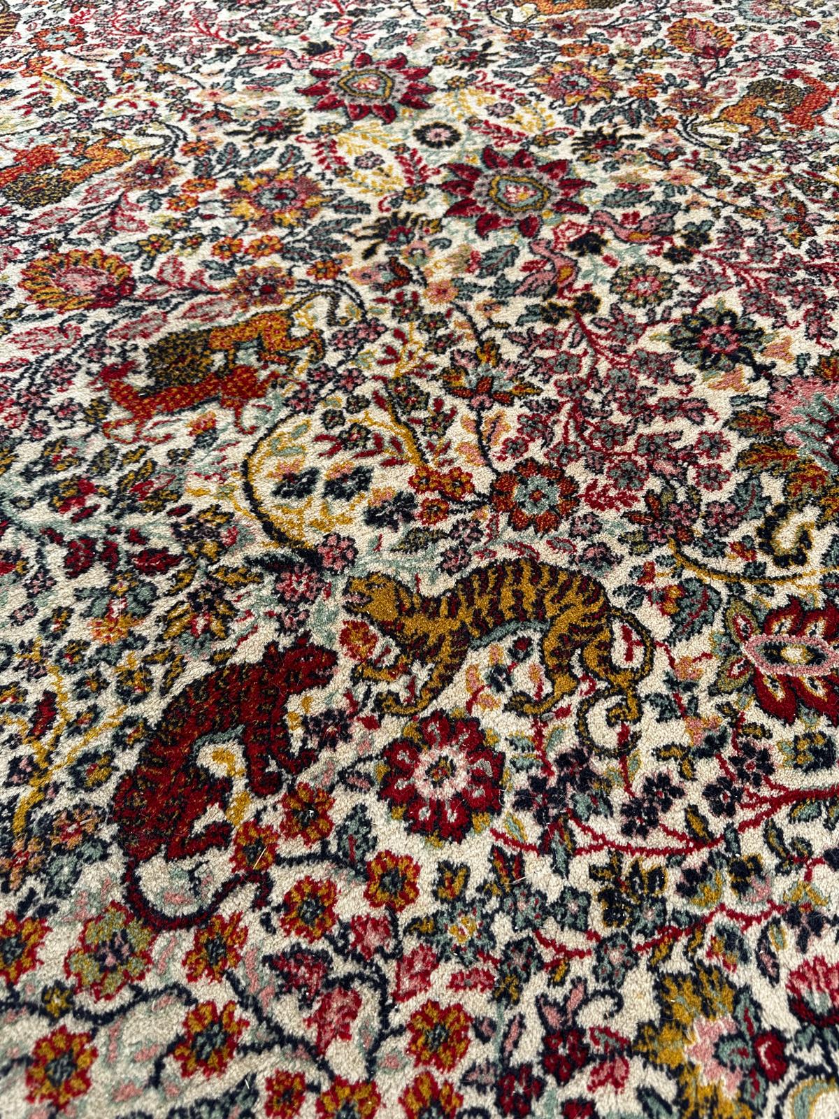 Grand tapis oriental 3m x 4m