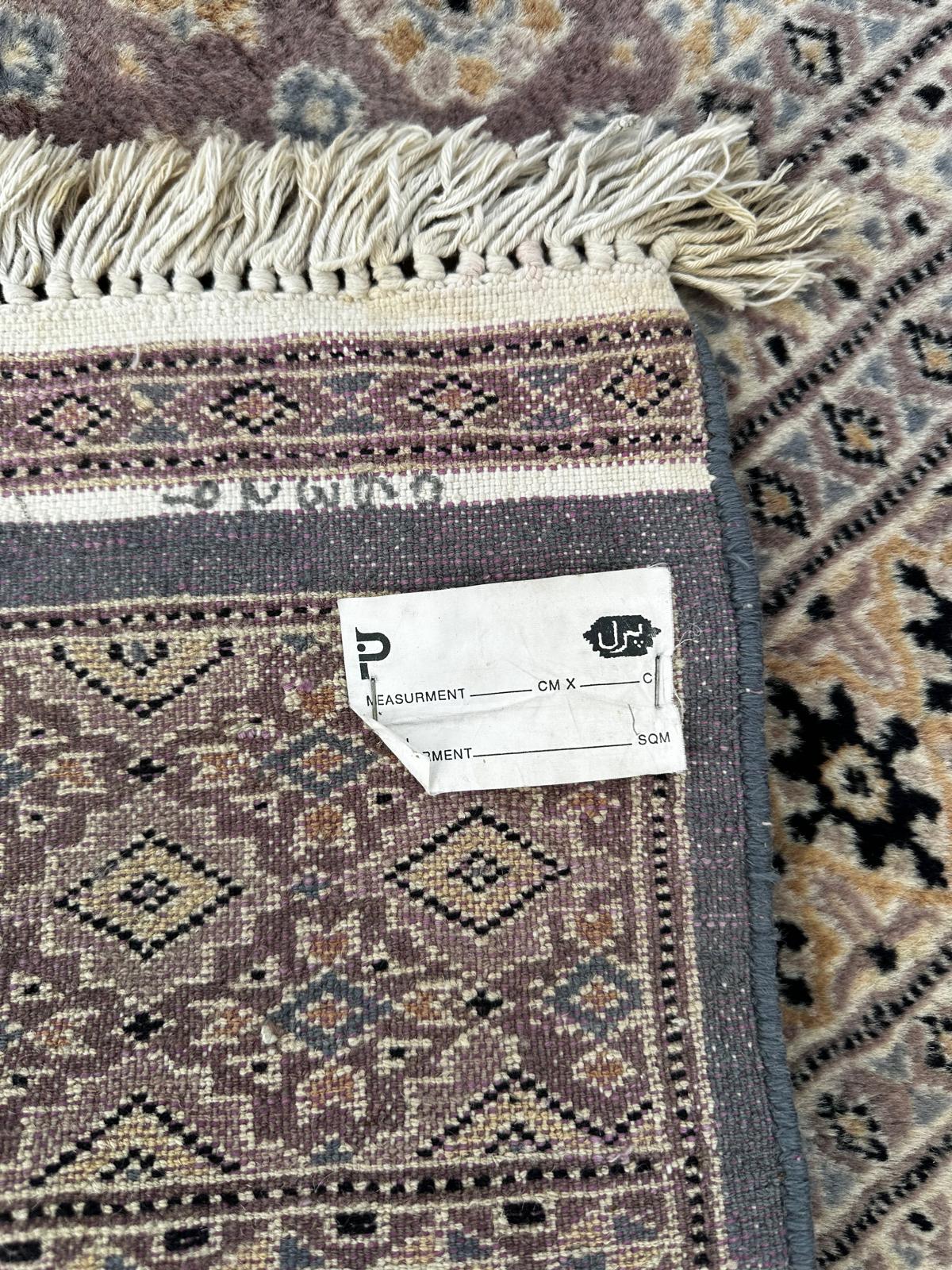 Tapis pakistanais fait main 230cm x 130cm