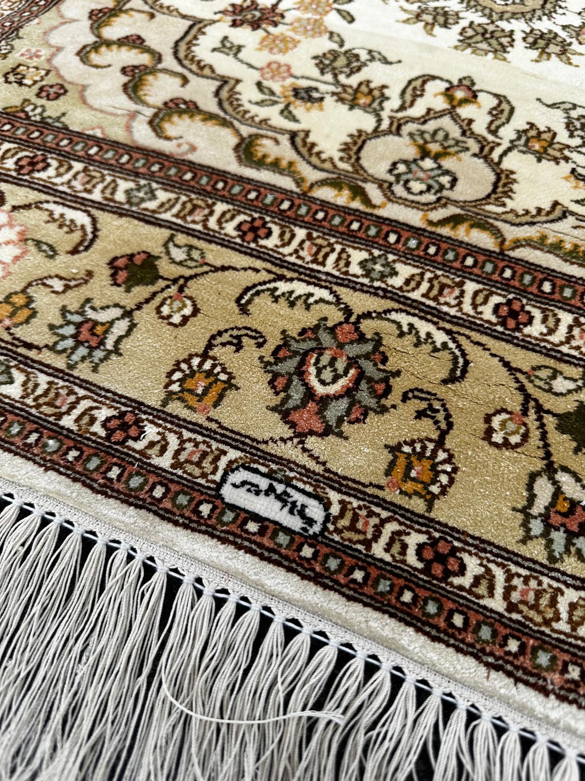 Tapis Hereke en soie 170cm x 100cm