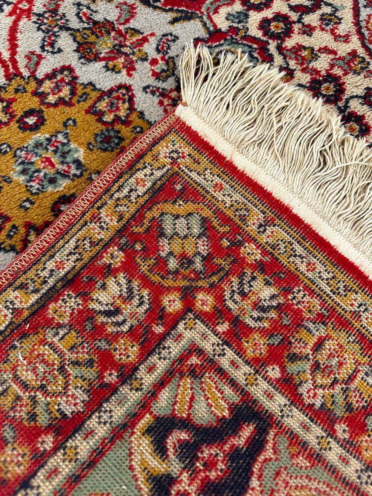 Tapis de style oriental 210cm x 100cm