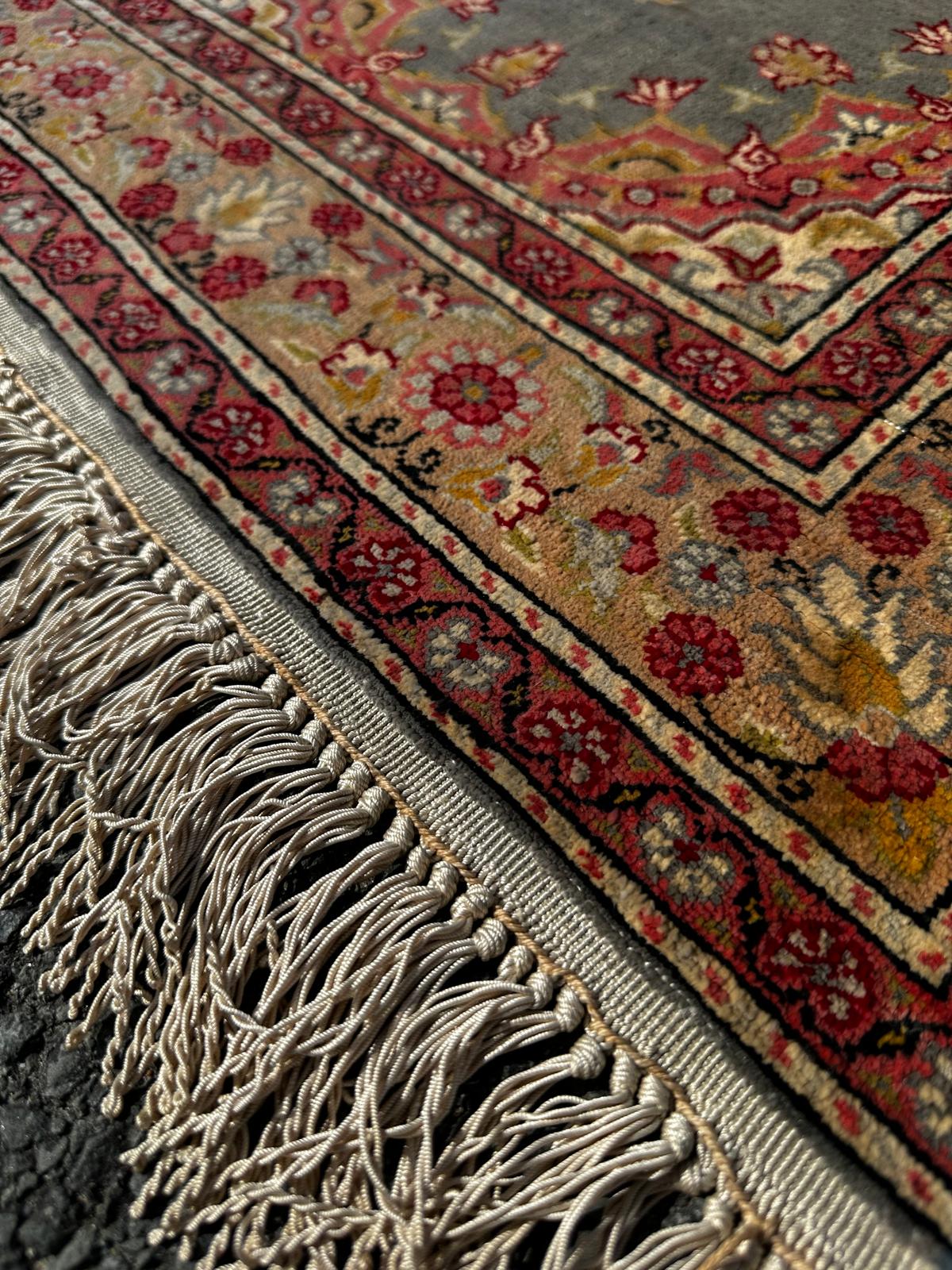 Tapis persan en soie