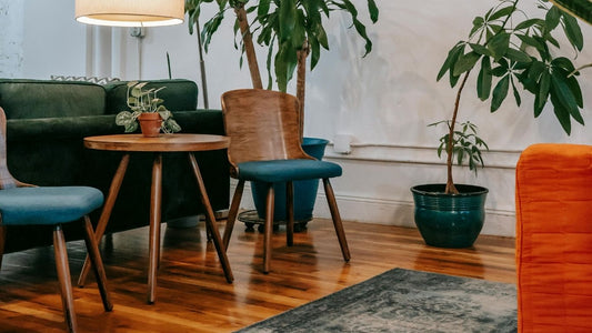 Quels accessoires ajouter pour apporter du style à mon salon ?