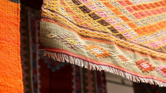 Tapis oriental : Comment entretenir les franges de mon tapis ?