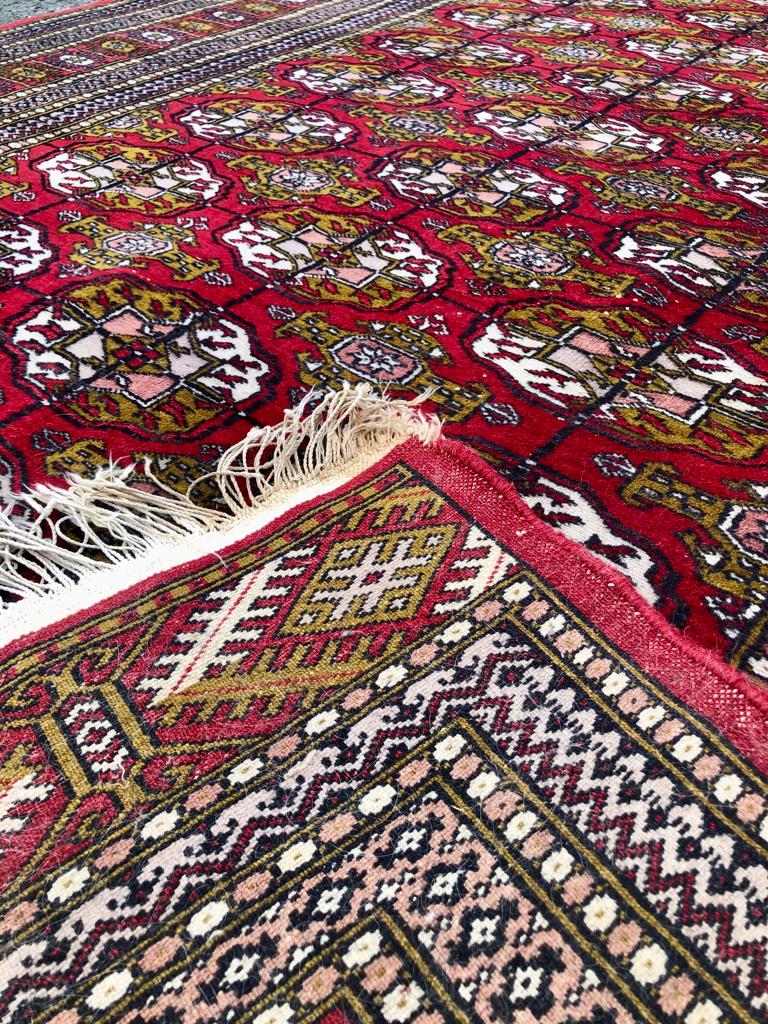 Tapis Pakistanais fait main - 1,6m x 2,6m