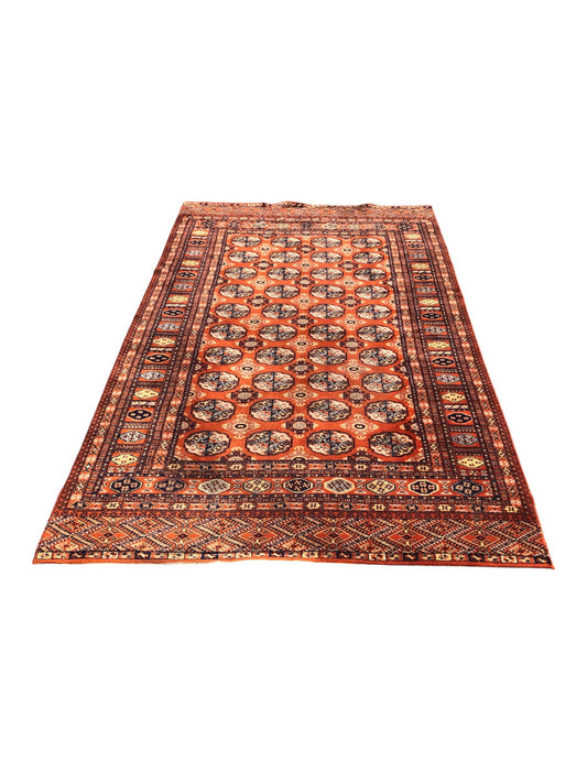 Grand tapis oriental