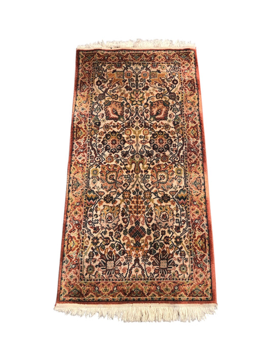 Tapis de style oriental 140cm x 70cm