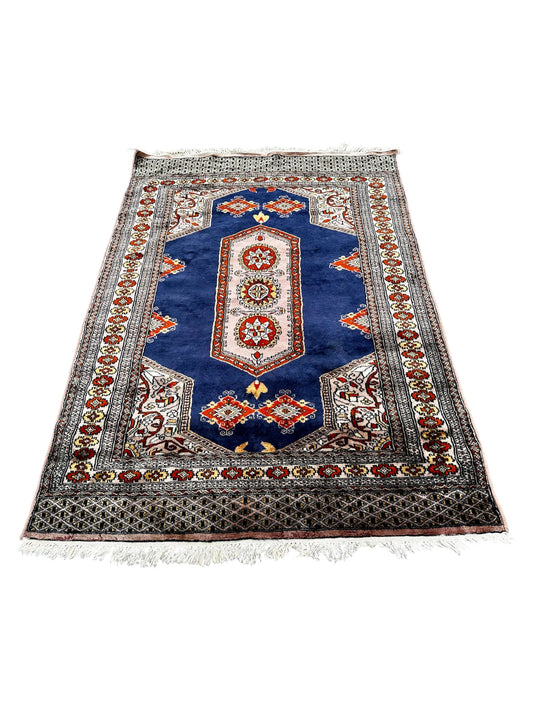 Tapis pakistanais fait main 180cm x 120cm
