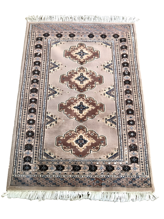 Tapis Pakistanais fait main - 1,5m x 1m