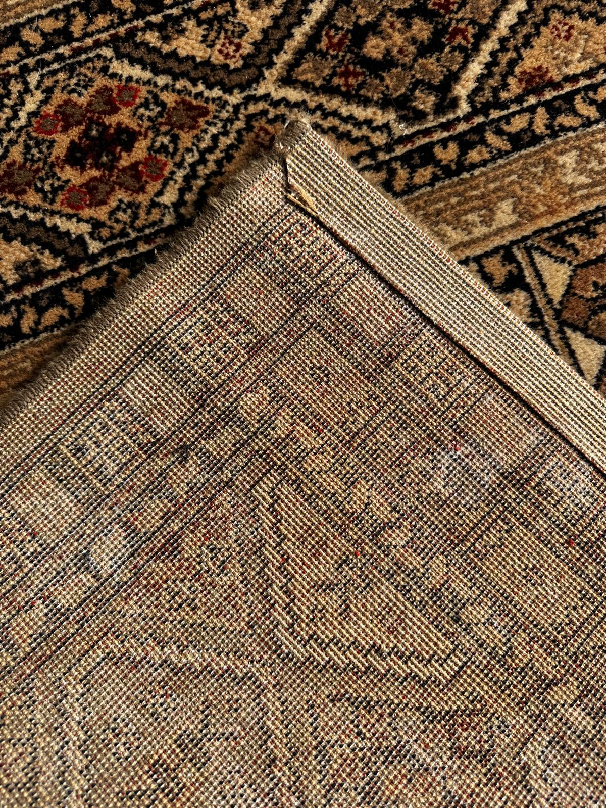 Tapis de style oriental en laine 200cm x 140cm