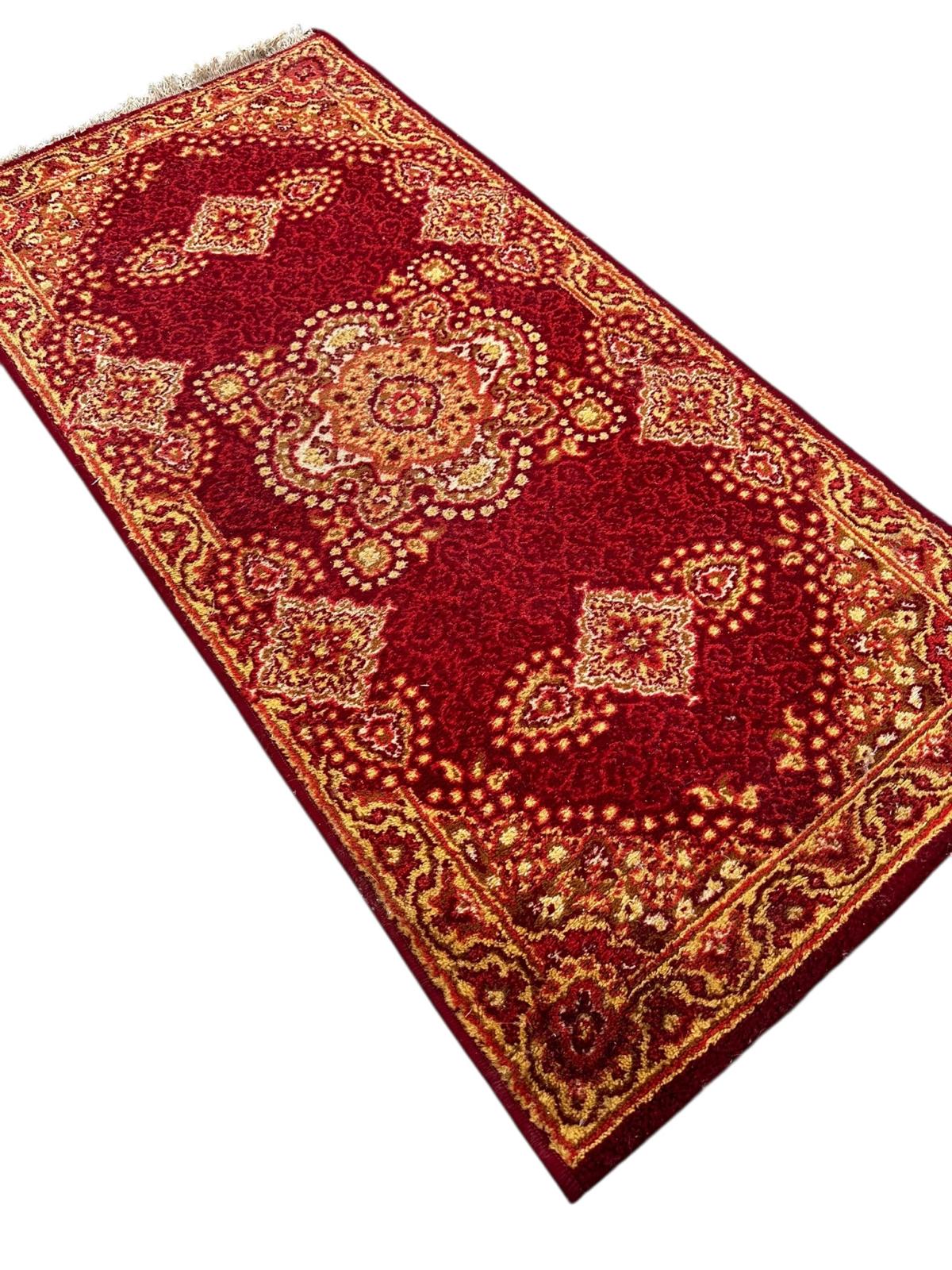 Tapis de style oriental 140cm x 70cm