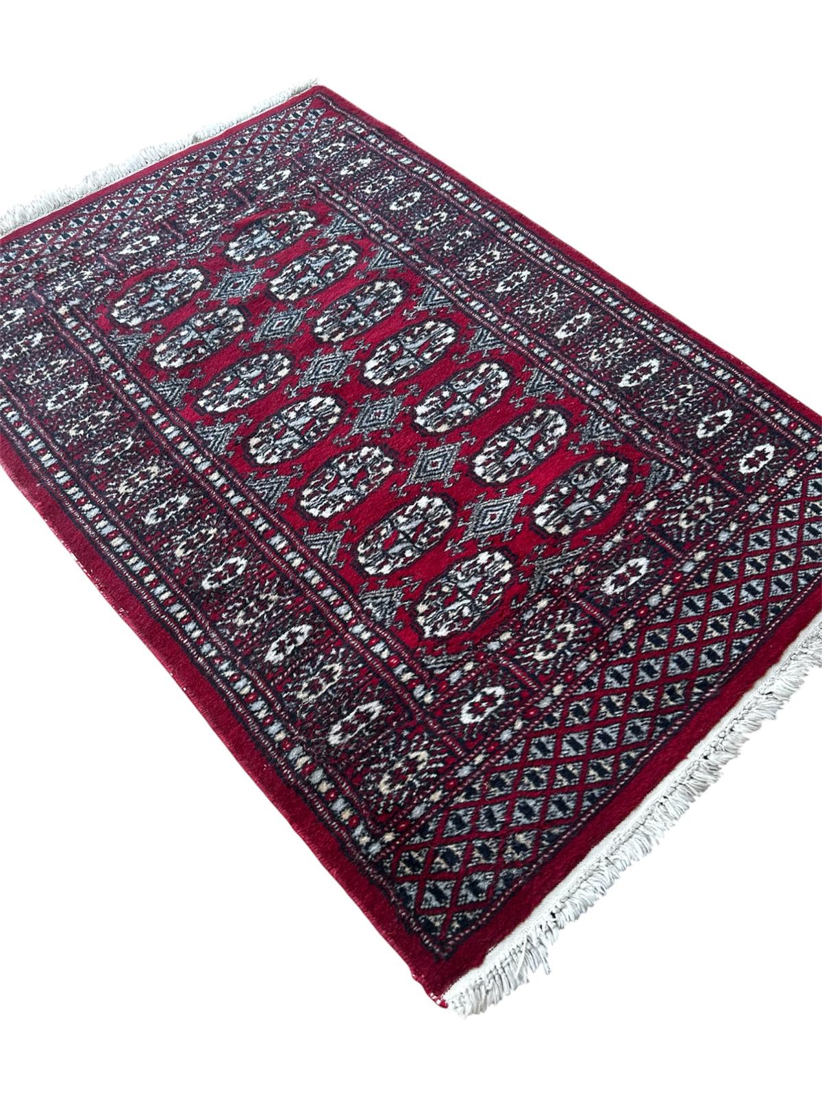 Tapis Boukhara fait main 120cm x 80cm