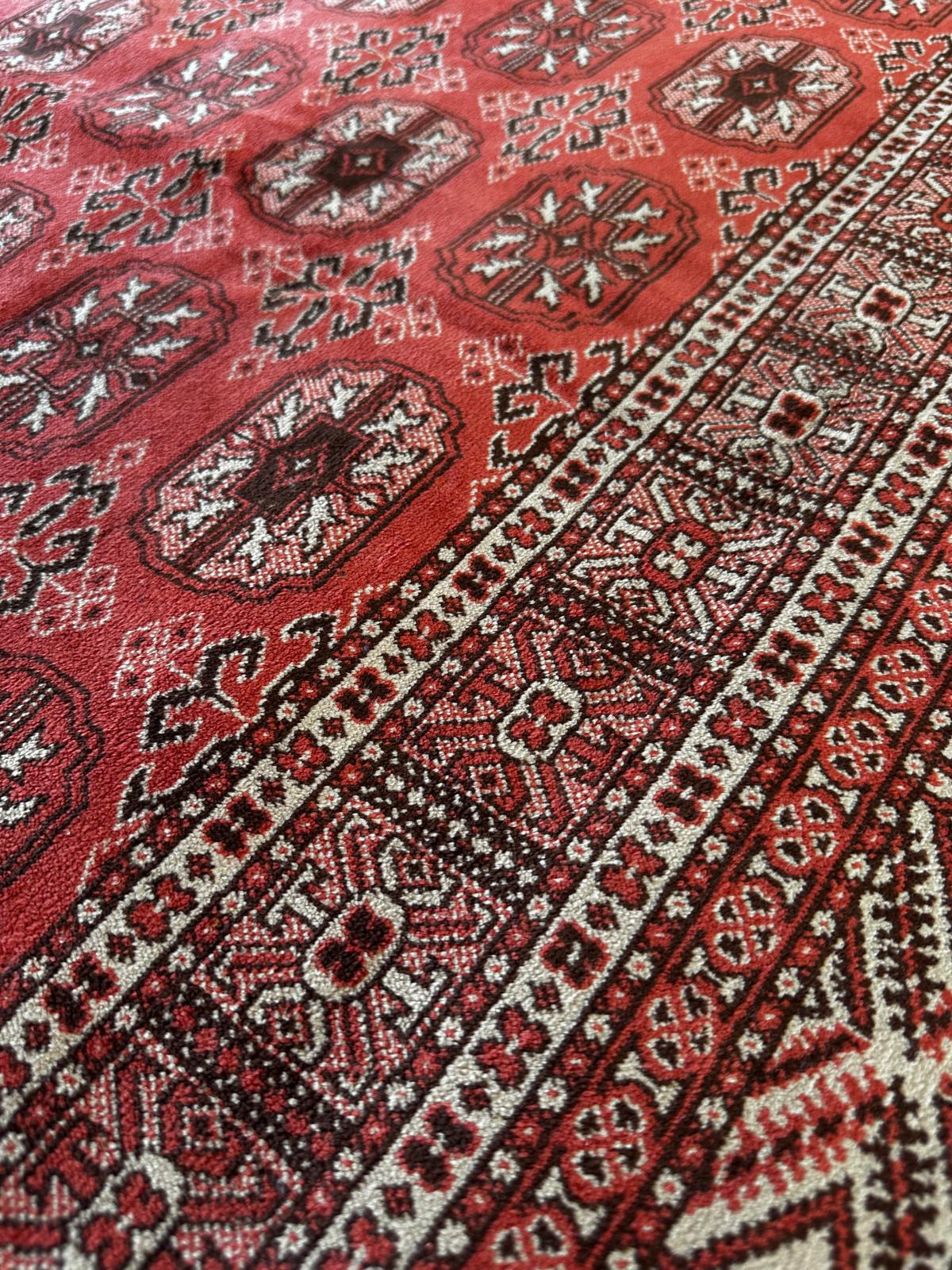 Tapis de style oriental 180cm x 133cm