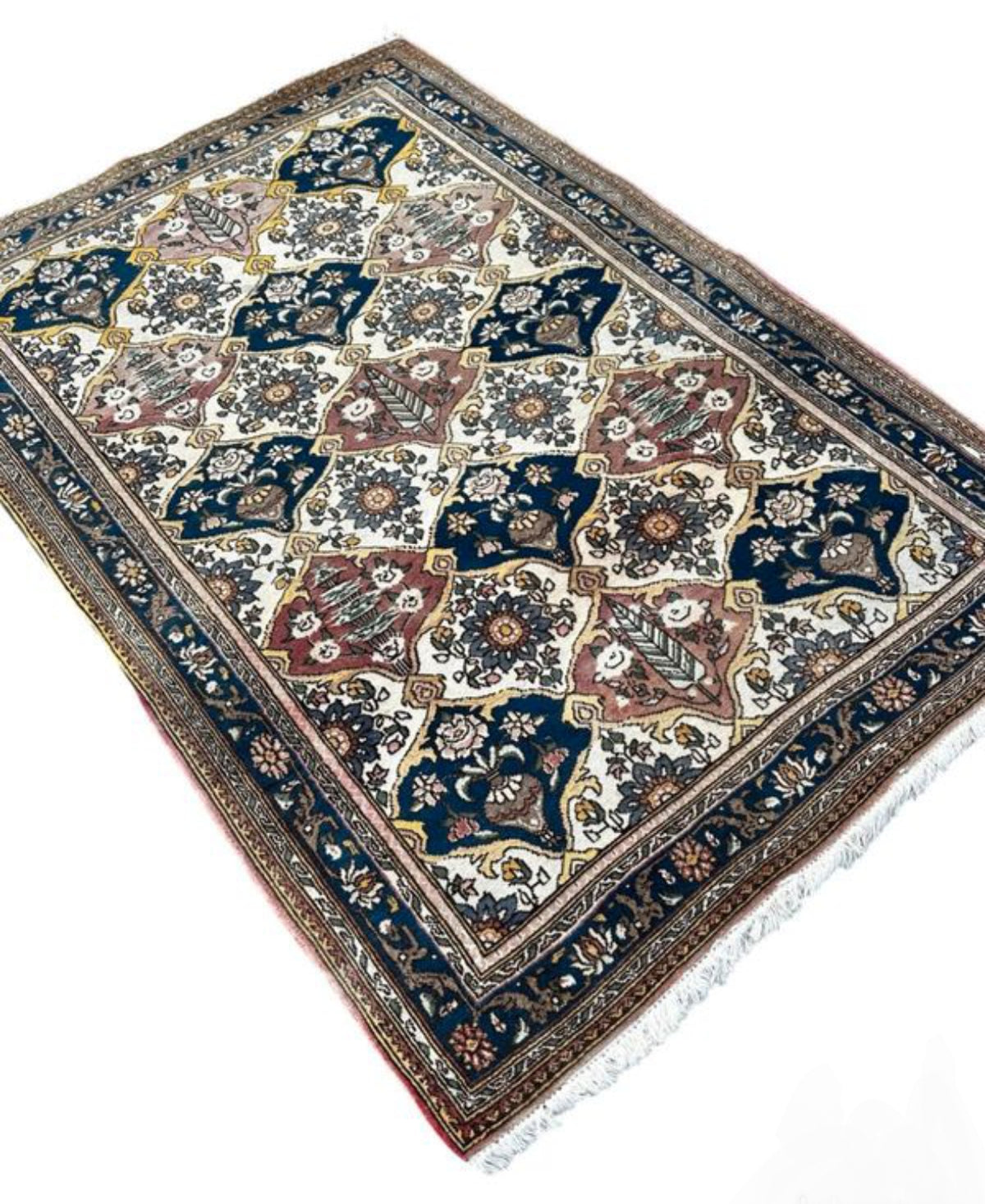Tapis persan fait main 160cm x 110cm