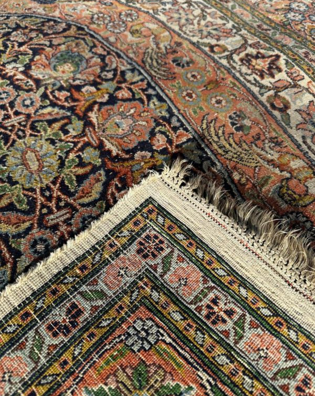 Tapis oriental en soie 190cm x 120cm