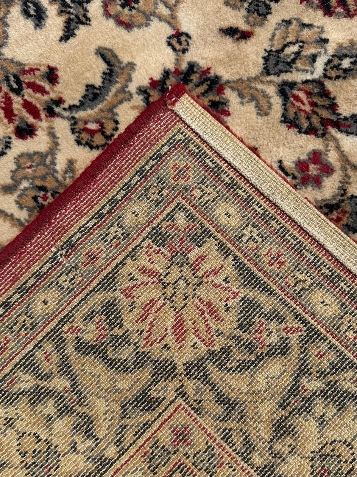 Tapis de style oriental 230cm x 170cm