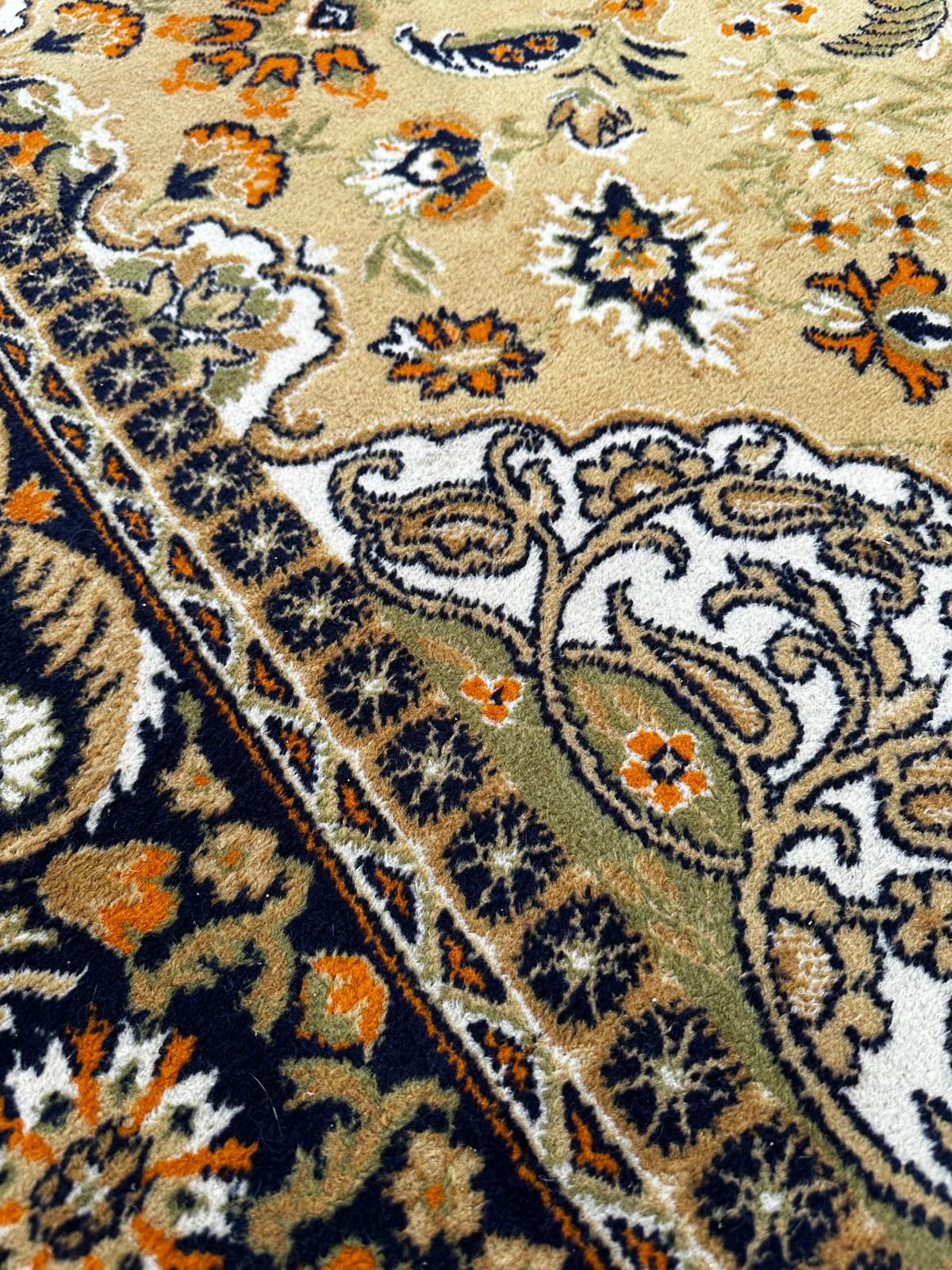 Grand tapis oriental