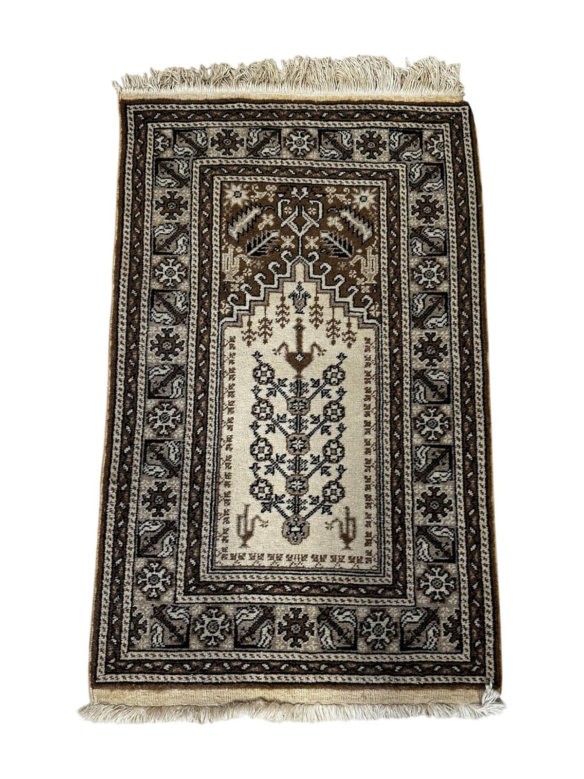 Tapis turc fait à la main 110cm x 60cm