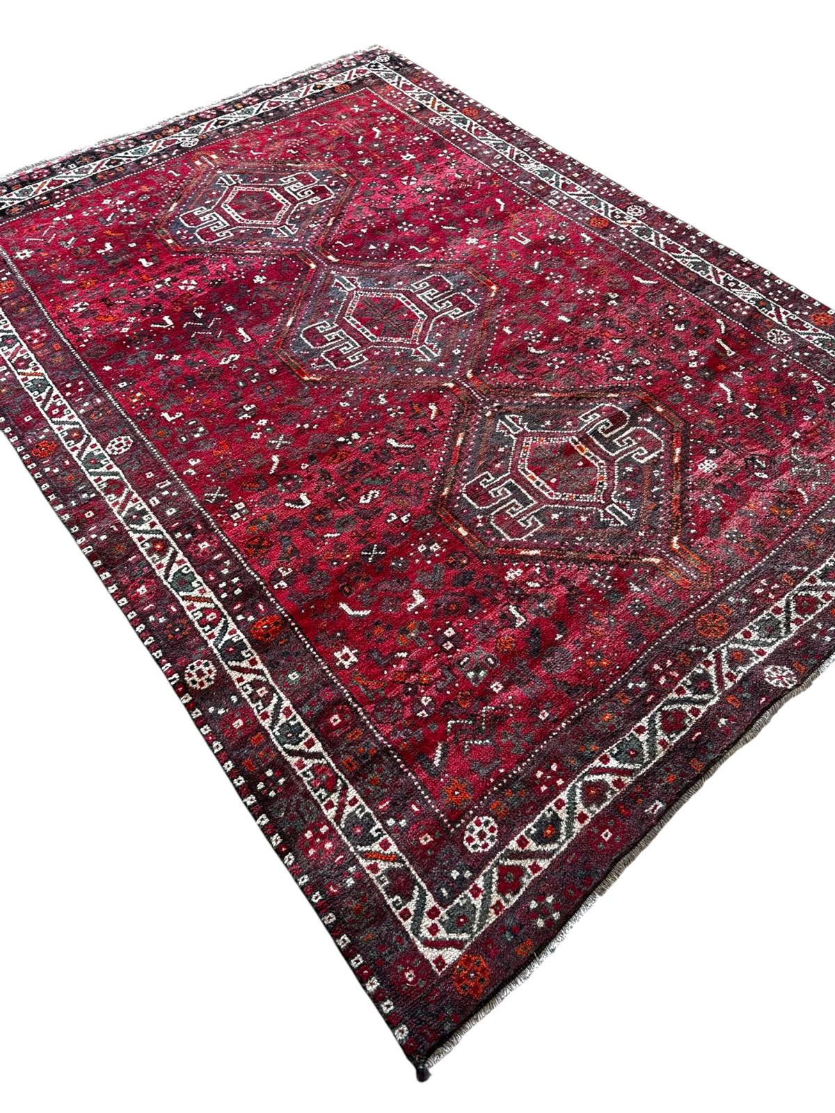 Tapis persan Shiraz fait main 2m x 3m